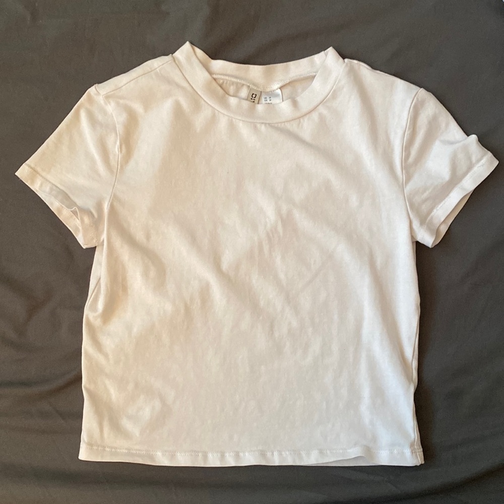 White Short Sleeve Crop Top Tee
